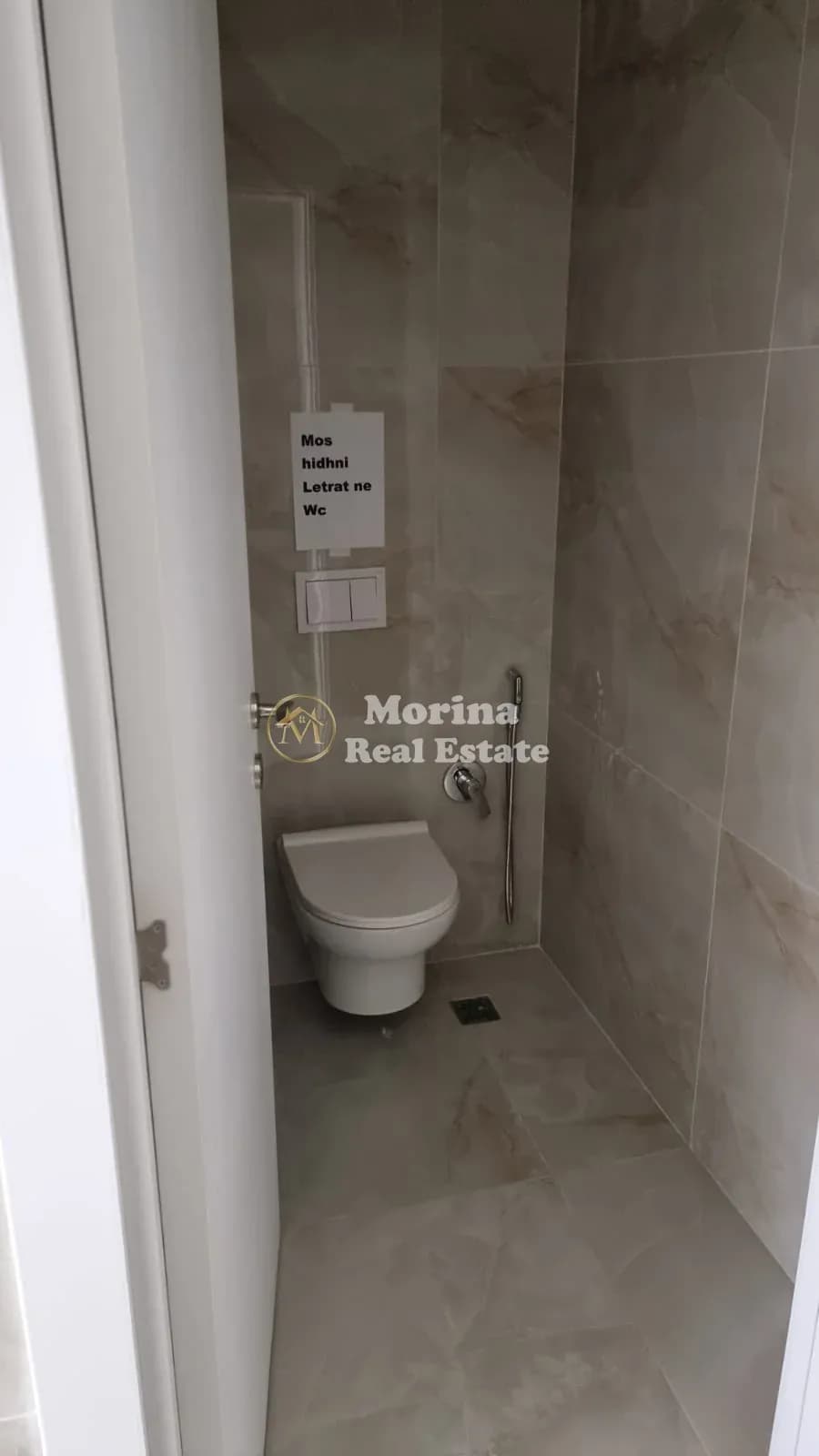 Qera | Ambjent Biznesi | Farmacia 10 | 2550 €/muaj 3