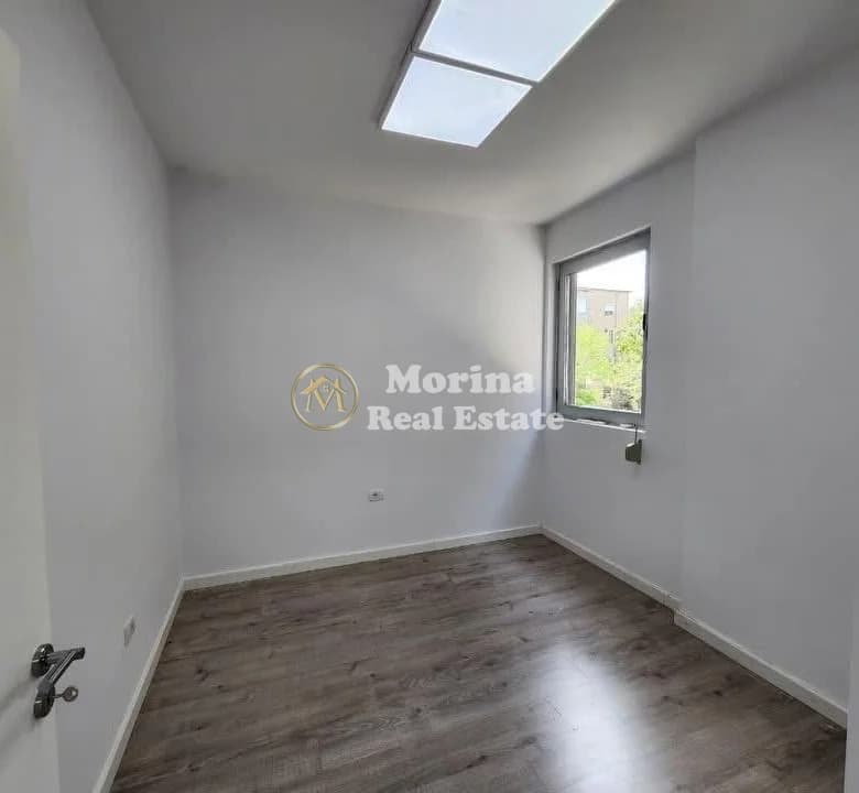 Qera | Ambjent Biznesi | Stadiumi Dinamo | 800 €/muaj 3