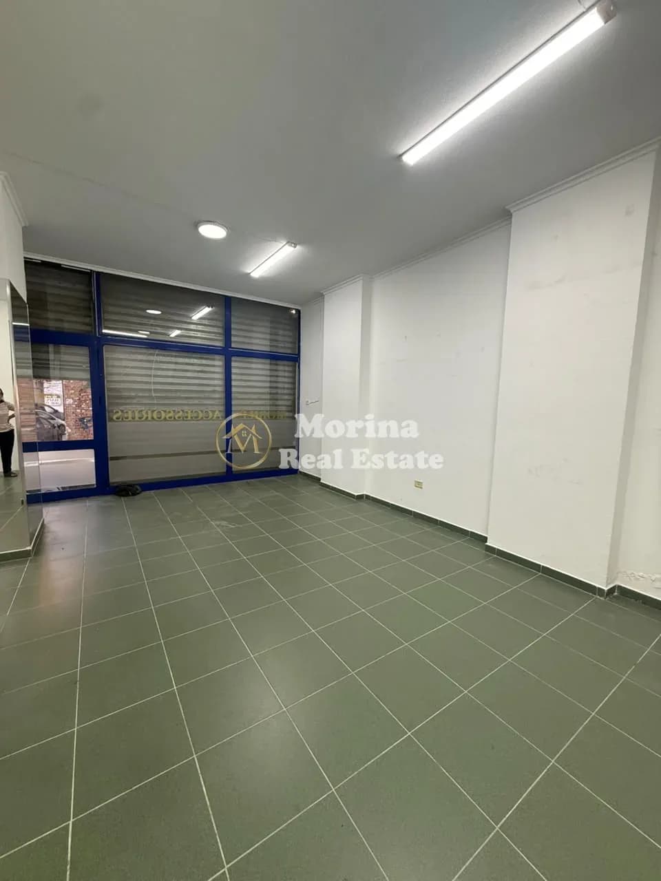 Shitje | Ambjent Biznesi | Rruga e Dibrës | 304000 € 2