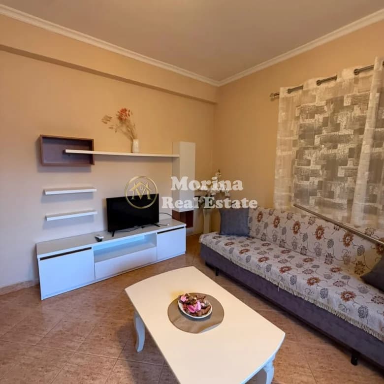 Qera | Vilë 1 + 1 | Rruga 5 Maji | 400 €/muaj 3