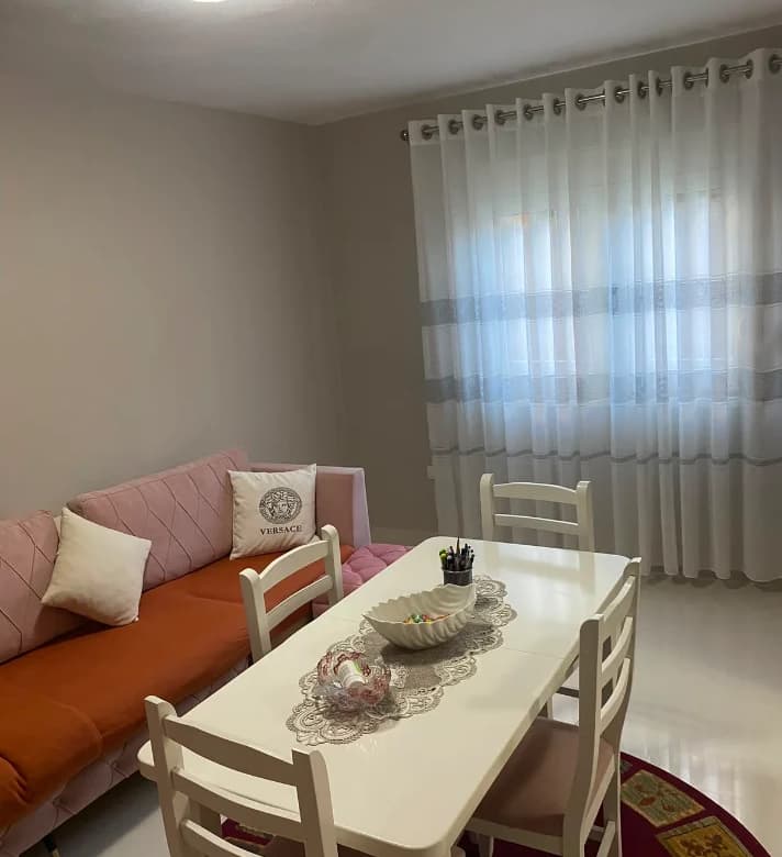 Qera | Apartament 1 + 1 | Rruga Spiro Velko,Ali Demi | 450 €/muaj 2