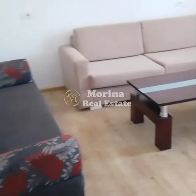 Qera | Apartament 2 + 1 | Shkozë | 400 €/muaj i diskutueshem.