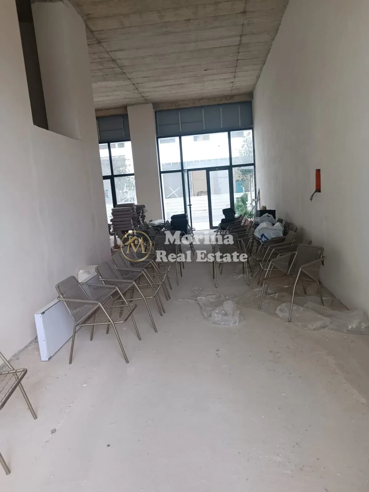 Qera | Ambjent Biznesi | Rezidenca Porcelani | 1100 €/muaj i diskutueshem 2