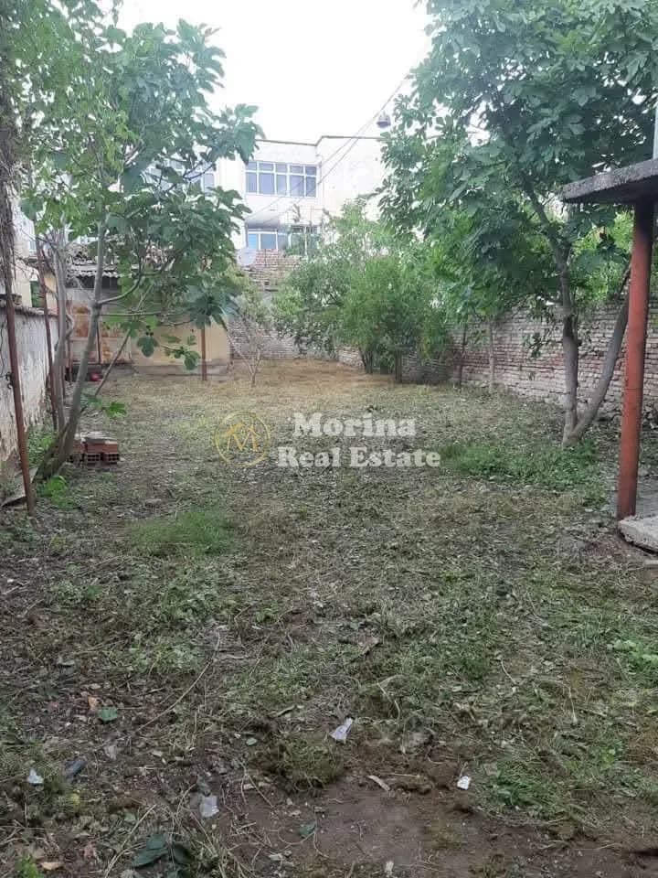Shitje | Tokë / Truall | Mbrapa Shkolles 4 Dëshmorët | 420000 € ( lek)