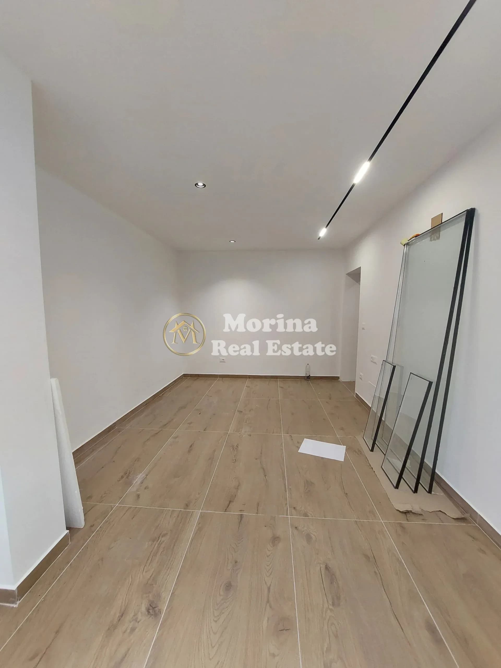 Qera | Ambjent Biznesi | Rruga Bardhyl | 500 €/muaj