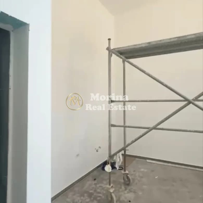 Qera | Ambjent Biznesi | Rruga 5 Maji | 500 €/muaj 4