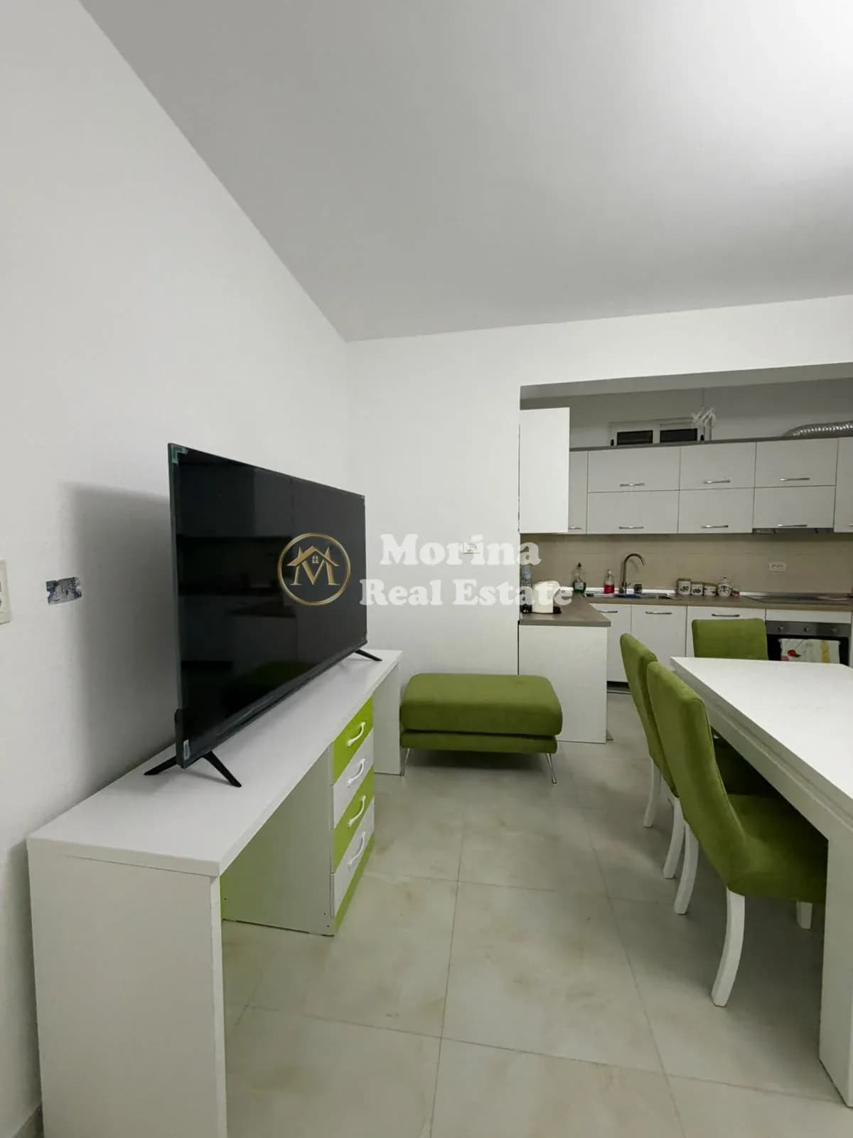 Qera | Shtëpi private 1 + 1 | Rruga Riza Cerova | 550 €/muaj 2