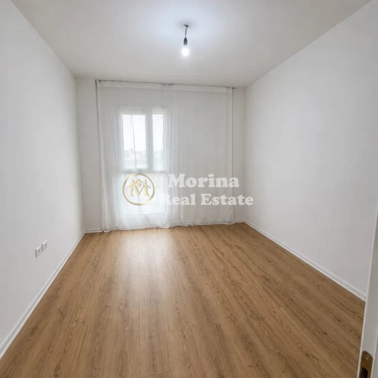 Qera | Ambjent Biznesi | Rruga Don Bosko | 570 €/muaj 3