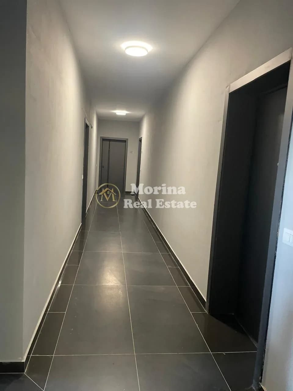 Qera | Ambjent Biznesi- I gjithe kati-Tarrace | Rruga 5 Maji | 2000 €/muaj 4