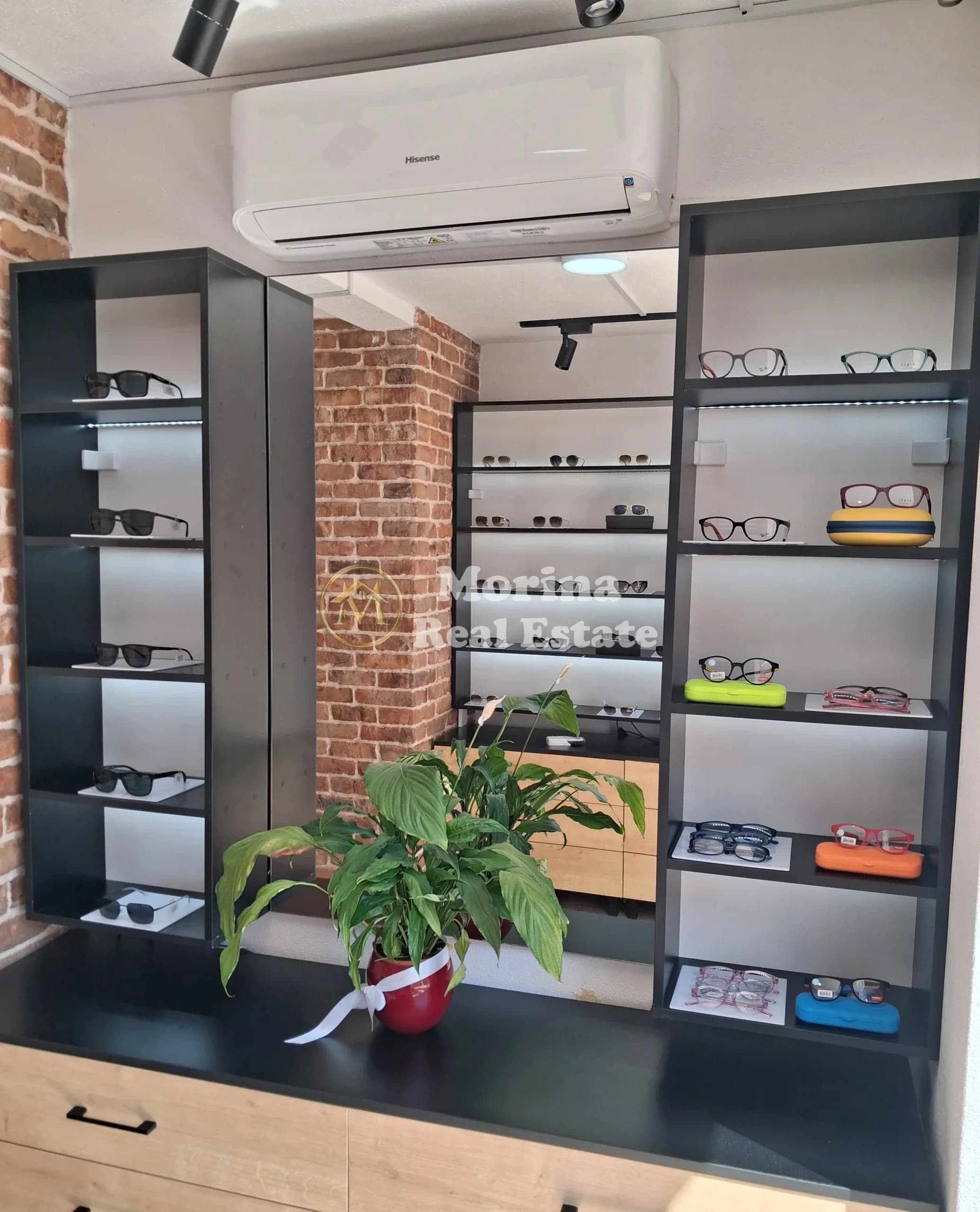 Shitje | Biznesi | Rruga e Durrësit | 25000 € 2