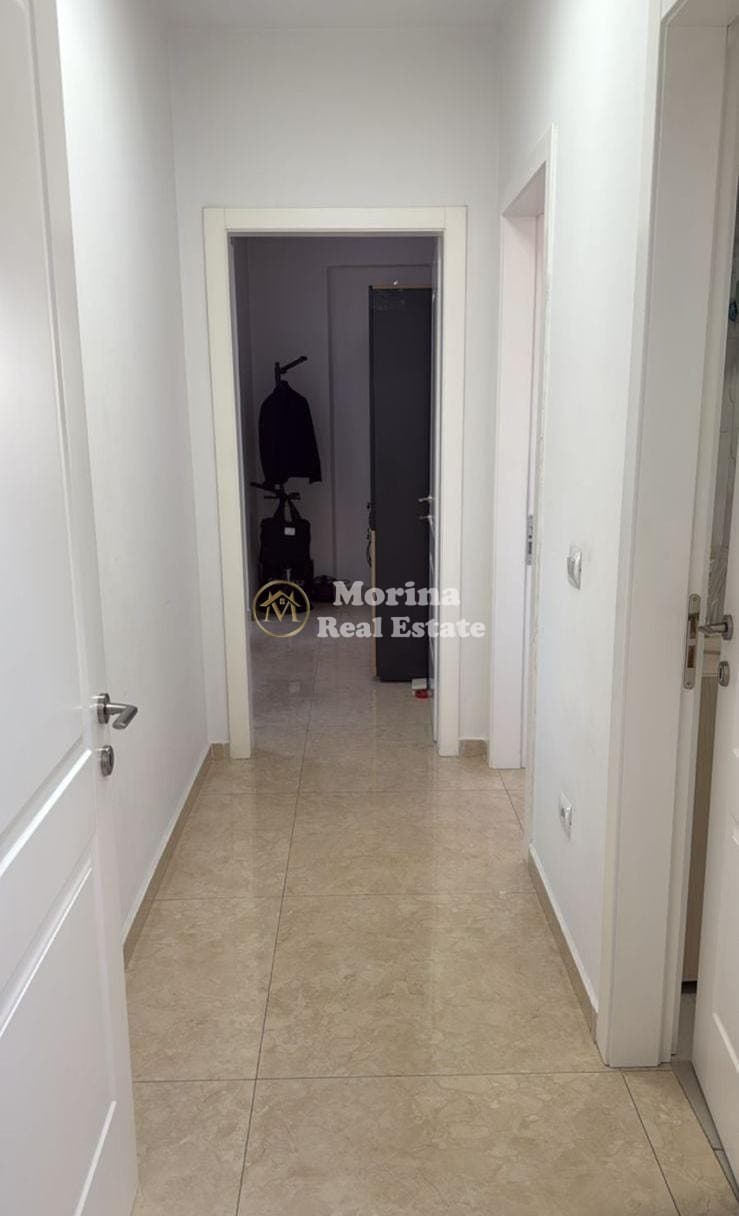 Qera, Ambient Biznesi , Myslym Shyri, 1400 Euro/Muaj