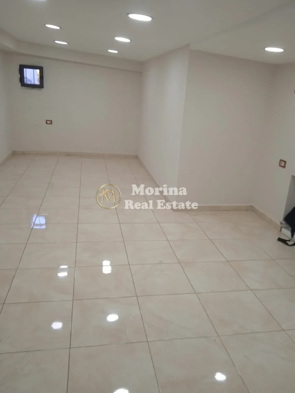 Qera | Ambjent Biznesi | Rruga e Durrësit | 450 €/muaj 4