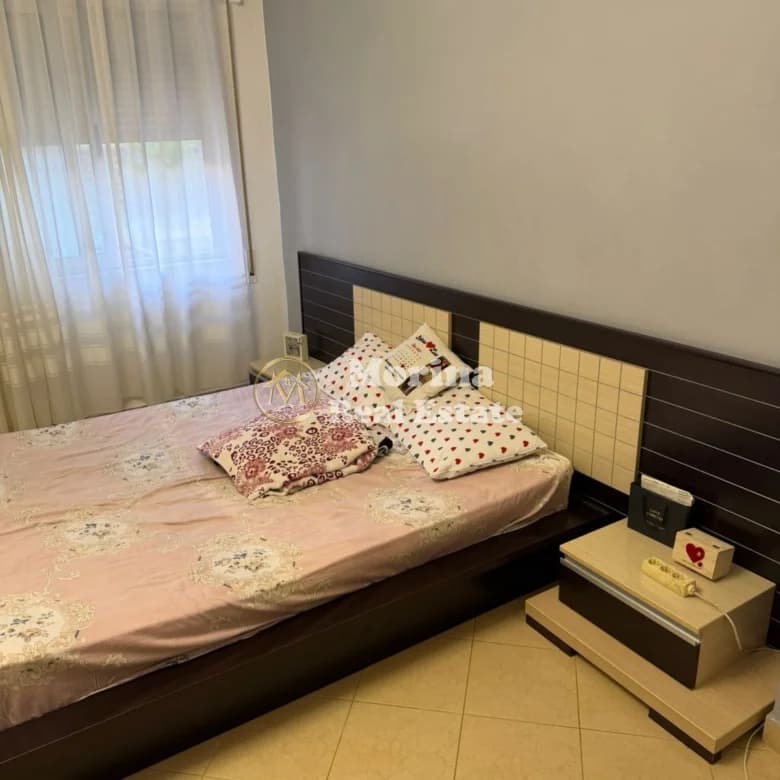 Qera | Apartament 1 + 1 |Fresku | 350 €/muaj 4