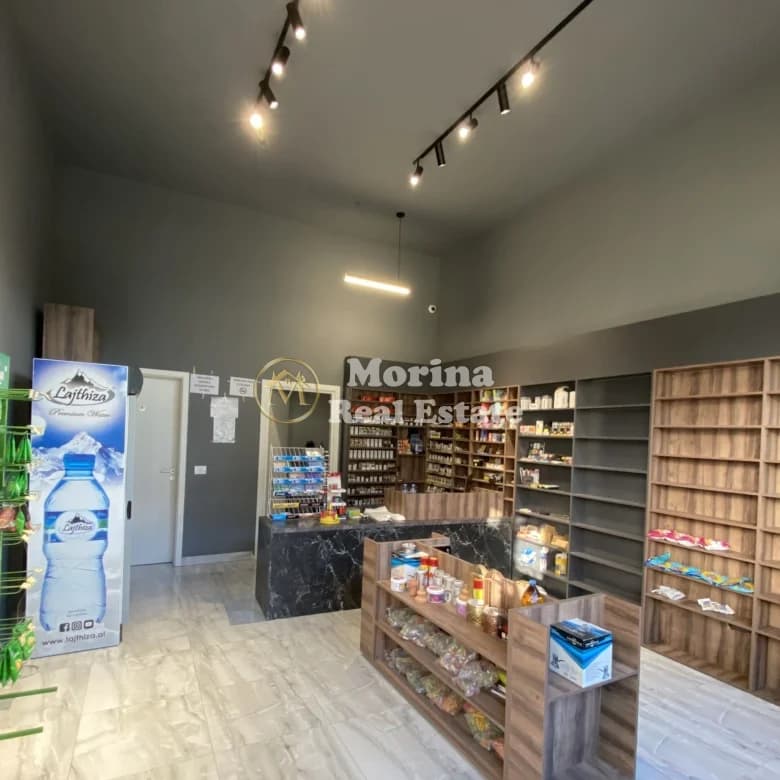 Qera | Ambjent Biznesi | Rruga Jordan Misja | 400 €/muaj 2
