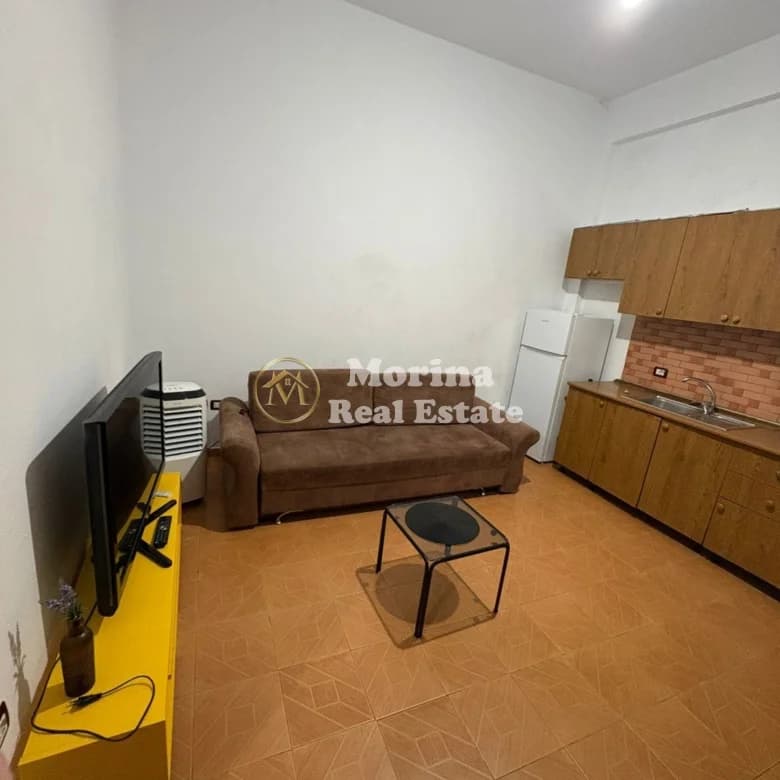 Qera | Shtëpi private 1 + 1 | Rruga Jordan Misja | 350 €/muaj 2