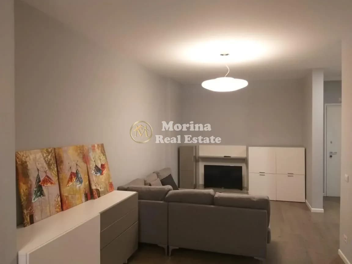 Qera | Apartament 1 + 1 | Blloku | 900 €/muaj 2