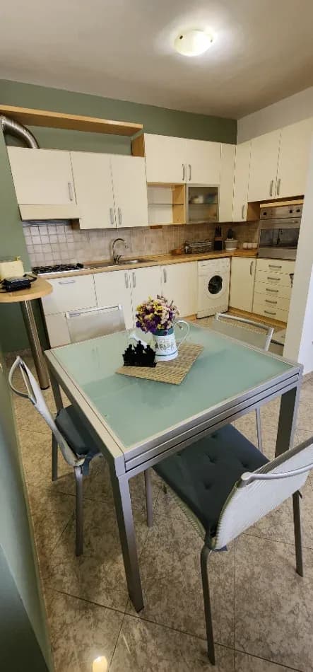 Qera | Apartament 1 + 1 | Pazari i ri | 670 €/muaj 2