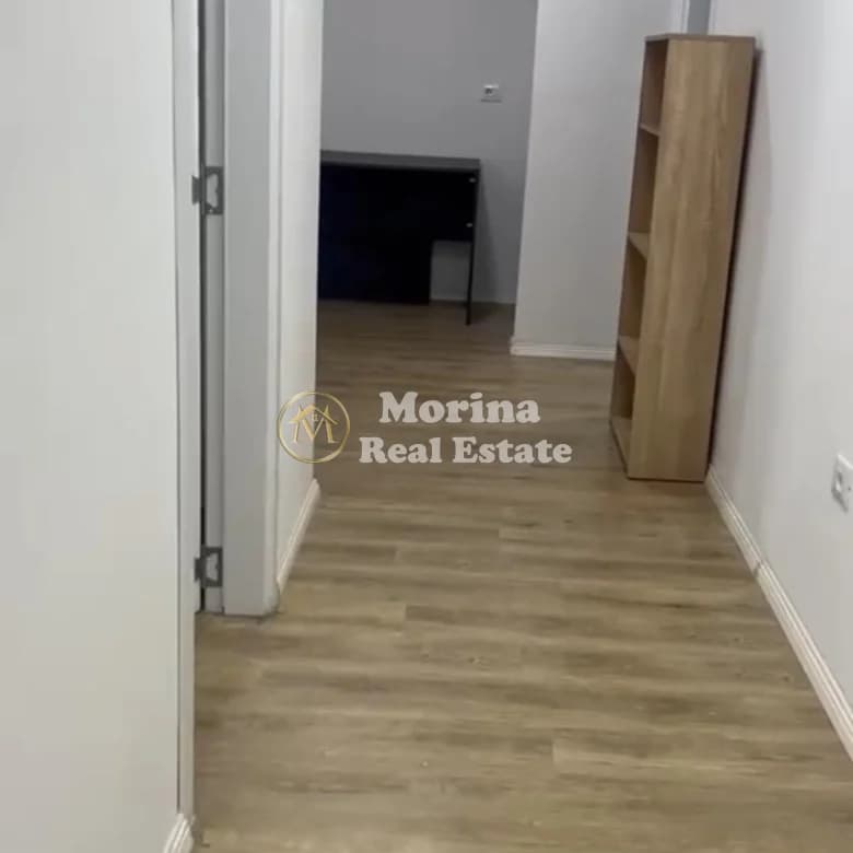 Qera | Ambjent Biznesi | Bulevardi i Ri | 600 €/muaj 3