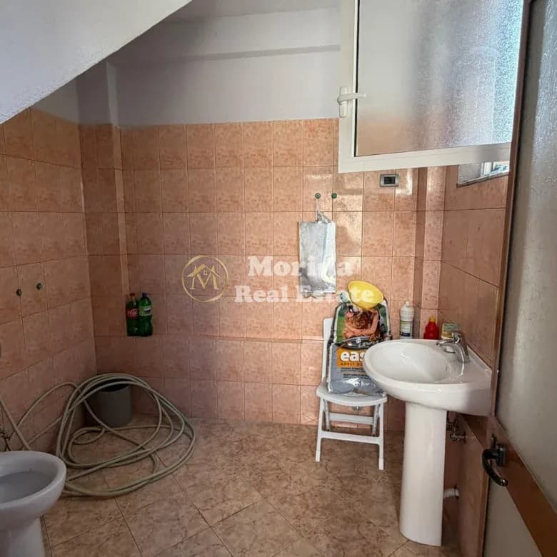 Qera | Ambjent Biznesi | Kodra E Priftit | 500 €/muaj 4