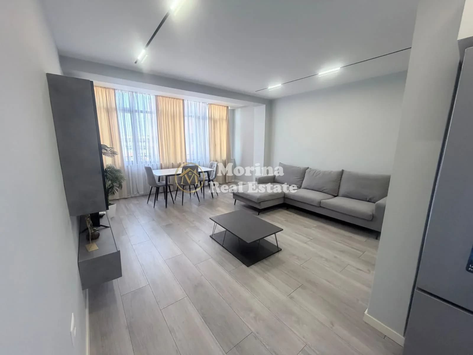 Shitje | Apartament 2 + 1 | 21 Dhjetori | 269000 €