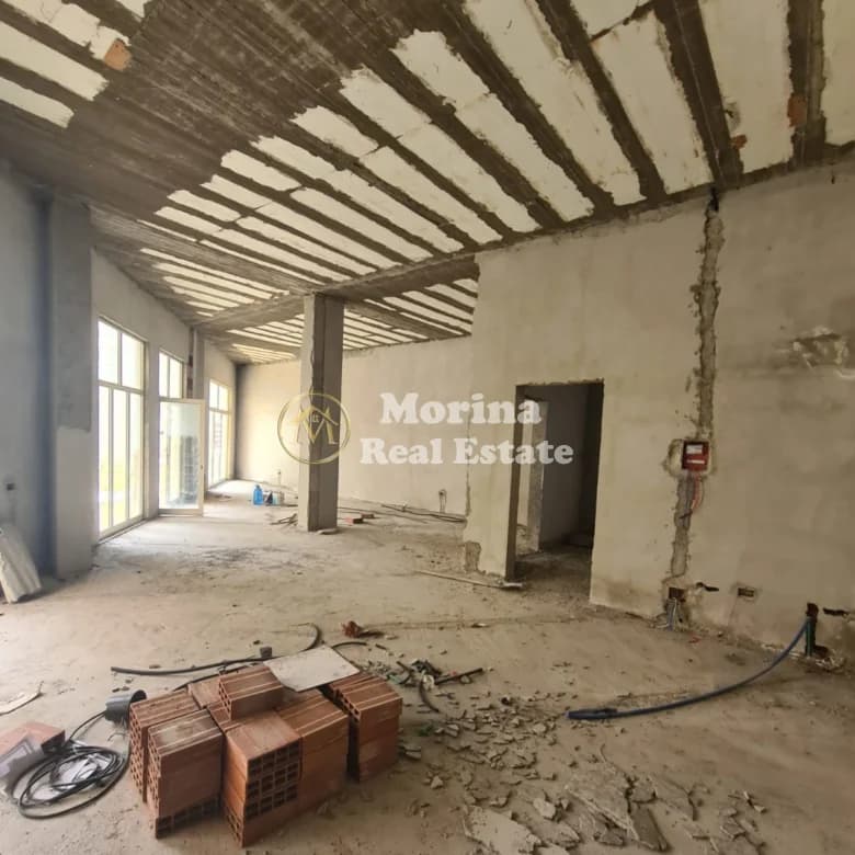 Shitje | Ambjent Biznesi | Liqeni i Thatë | 270000 € 2