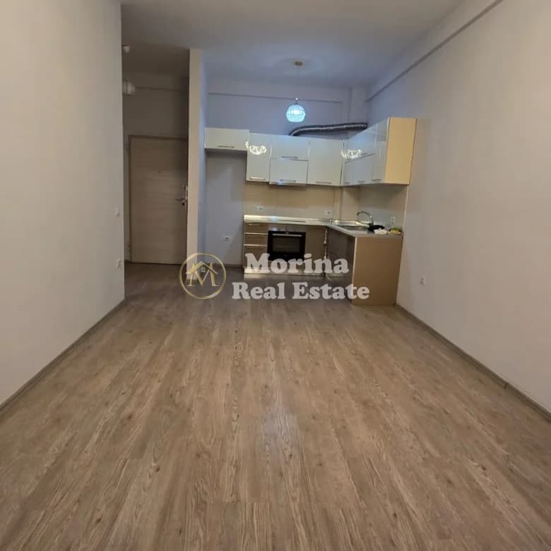 Qera | Apartament 1 + 1 | Rruga 4 Dëshmorët | 450 €/muaj 2