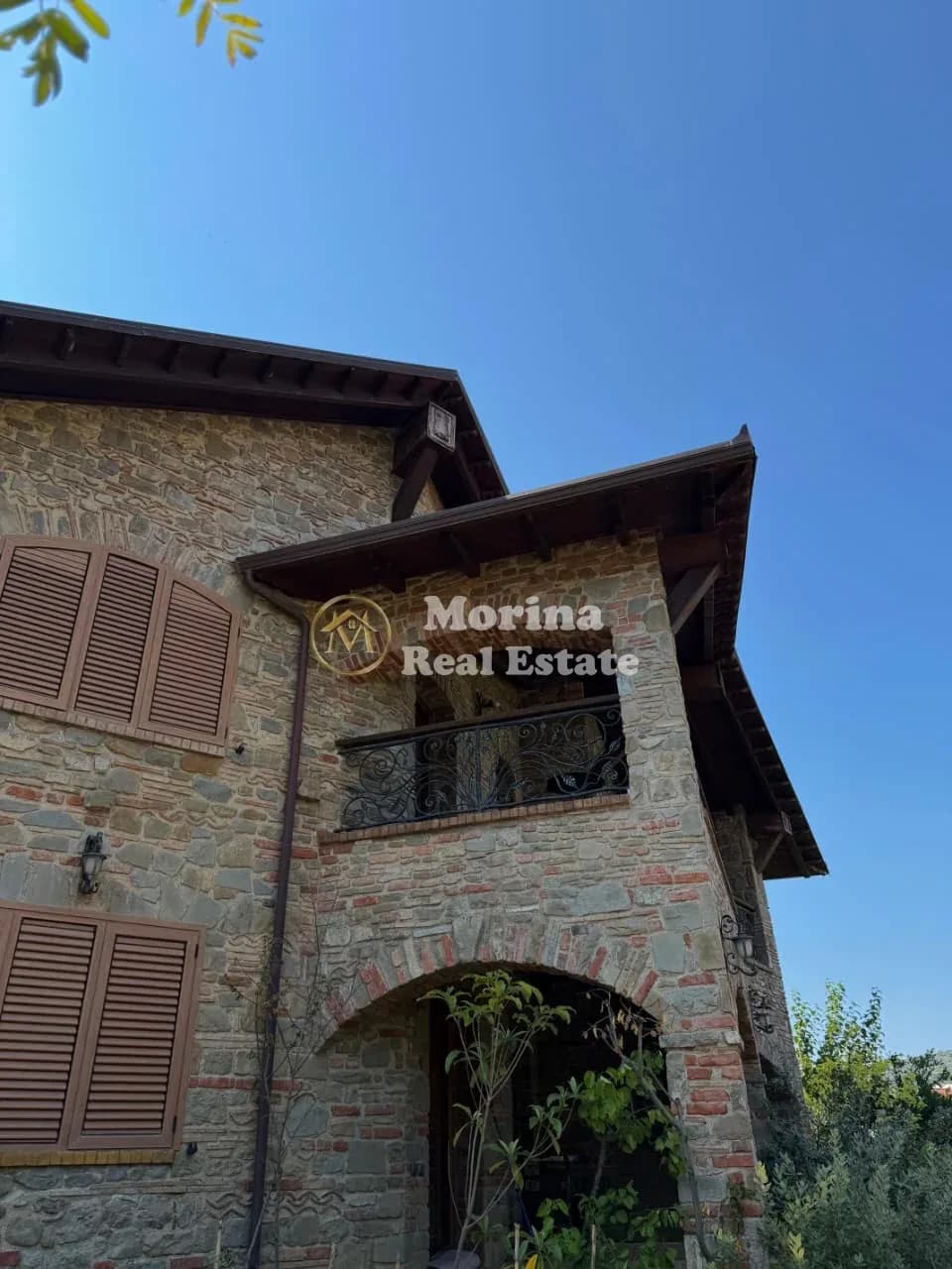 Qera | Vilë 3 kateshe | Ndroq | 2500 €/muaj 2