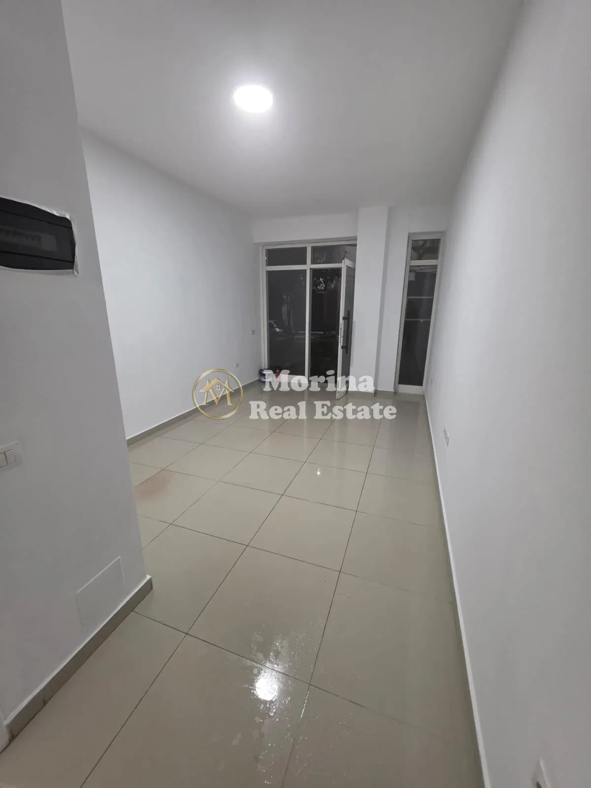 Qera | Ambjent Biznesi | Vasil Shanto | 420 €/muaj