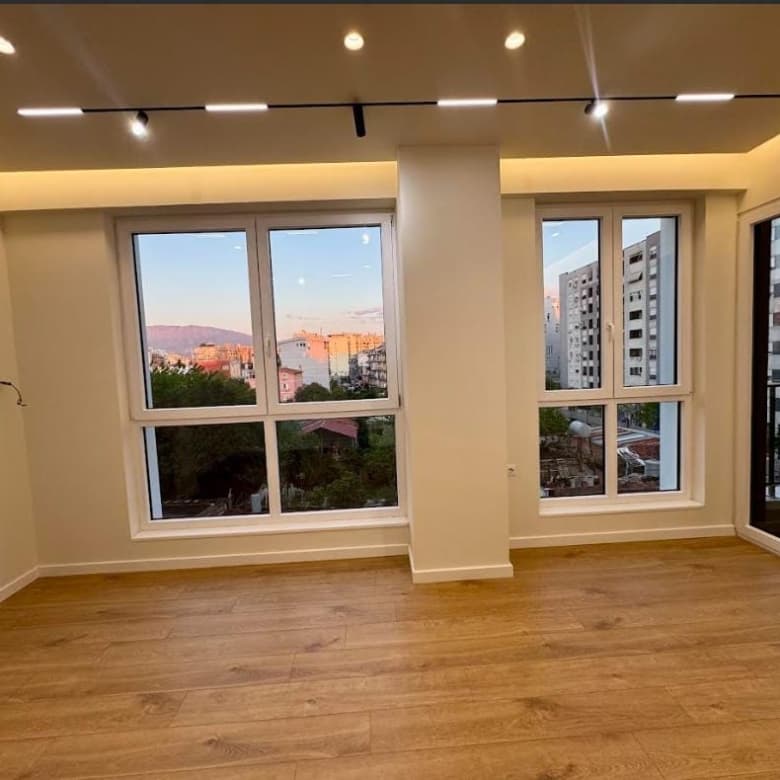 Qera | Ambjent Biznesi | Prane KESH | 850 €/muaj