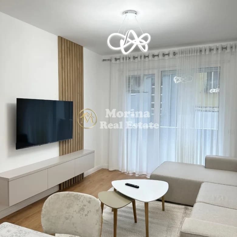 Qera | Apartament 2 + 1 Ministria e Mbrojtjes | 700 €/muaj 2