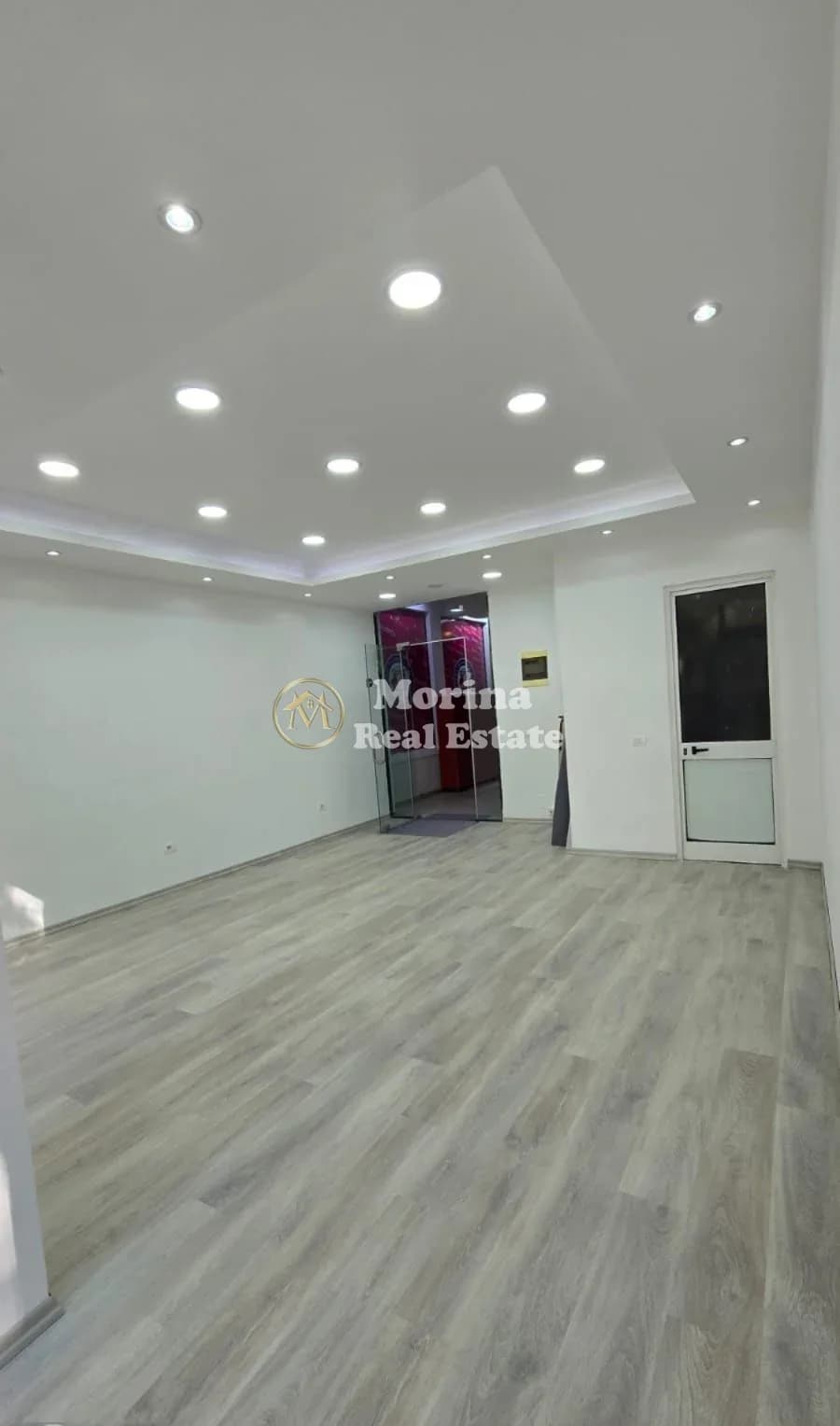 Qera | Ambjent Biznesi | Bulevardi Bajram Curri | 600 €/muaj 2