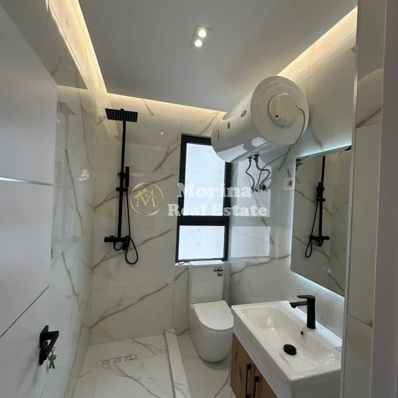 Shitje | Apartament 2 + 1 | Pallati me Shigjeta | 255000 € 2