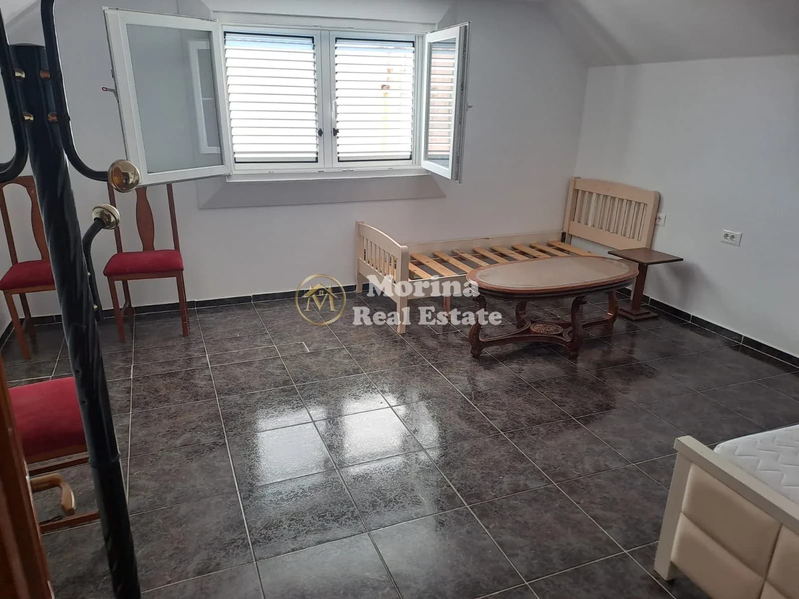 Qera | Shtëpi private 2 + 1 | Rruga Havzi Nela | 400 €/muaj 4