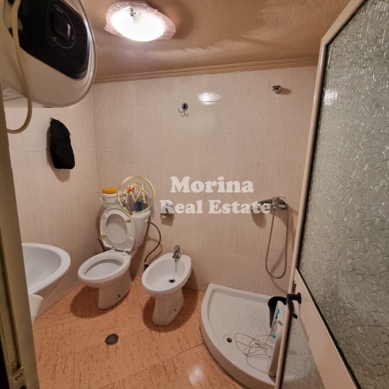 Qera | Ambjent Biznesi | Rruga e Bogdanëve | 1000 €/muaj 3