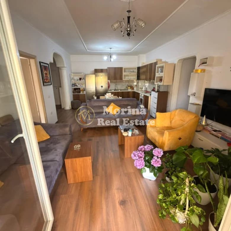 Qera | Apartament 3 + 1 | Kopshti Botanik | 700 €/muaj