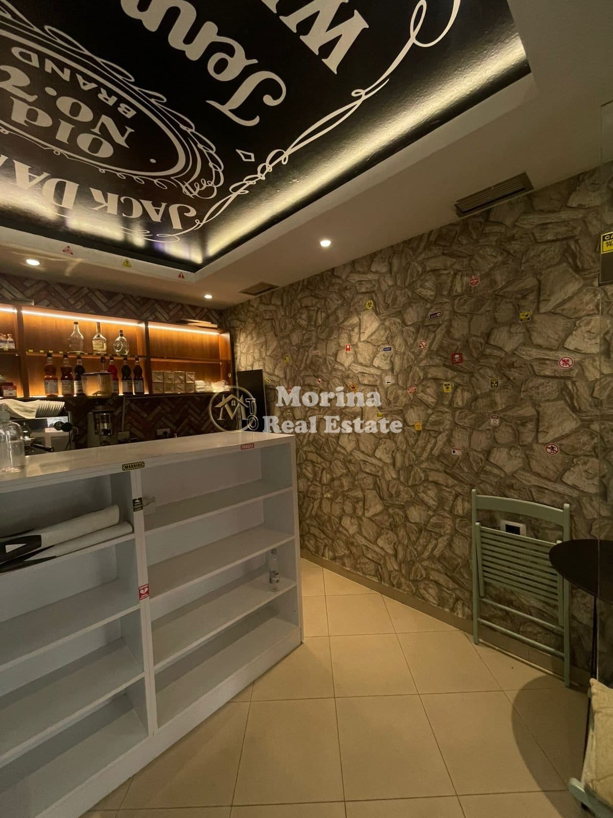 Qera | Ambjent Biznesi | Rruga Bardhyl | 500 €/muaj 2