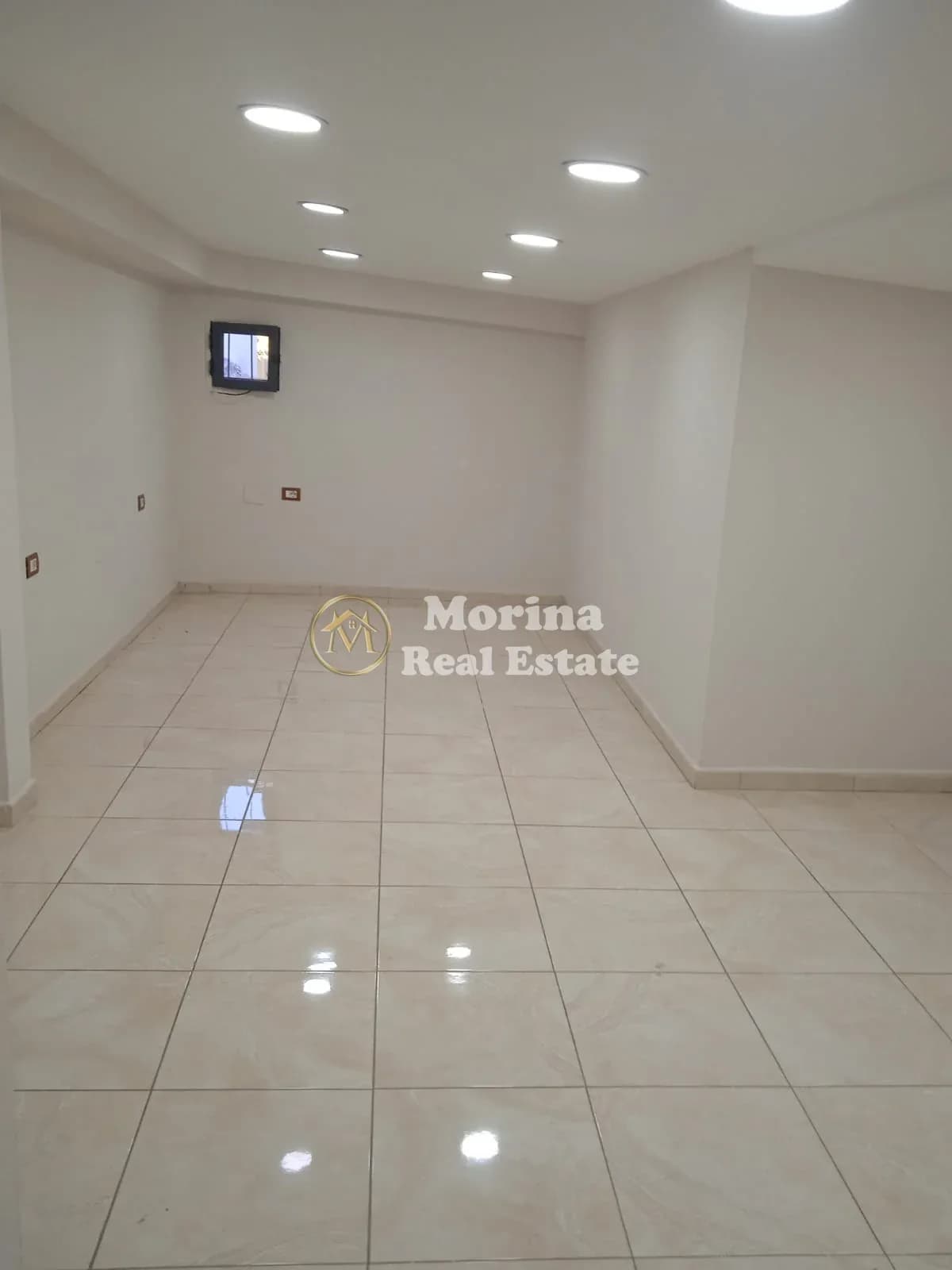 Qera | Ambjent Biznesi | Rruga e Durrësit | 450 €/muaj 3