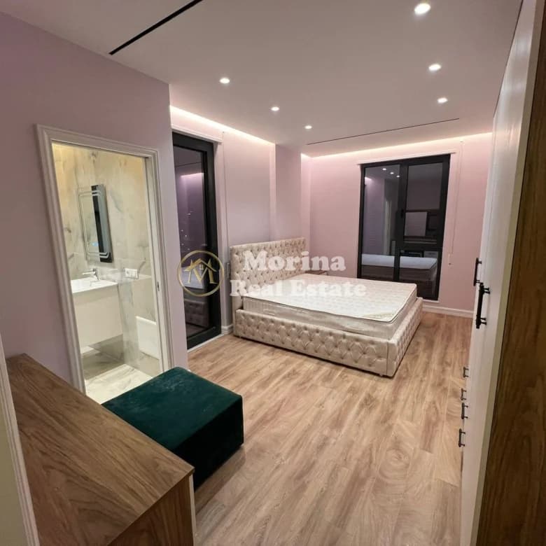 Qera | Apartament 3 + 1 + 2 | Rruga Xhanfize Keko | 1200 €/muaj 4