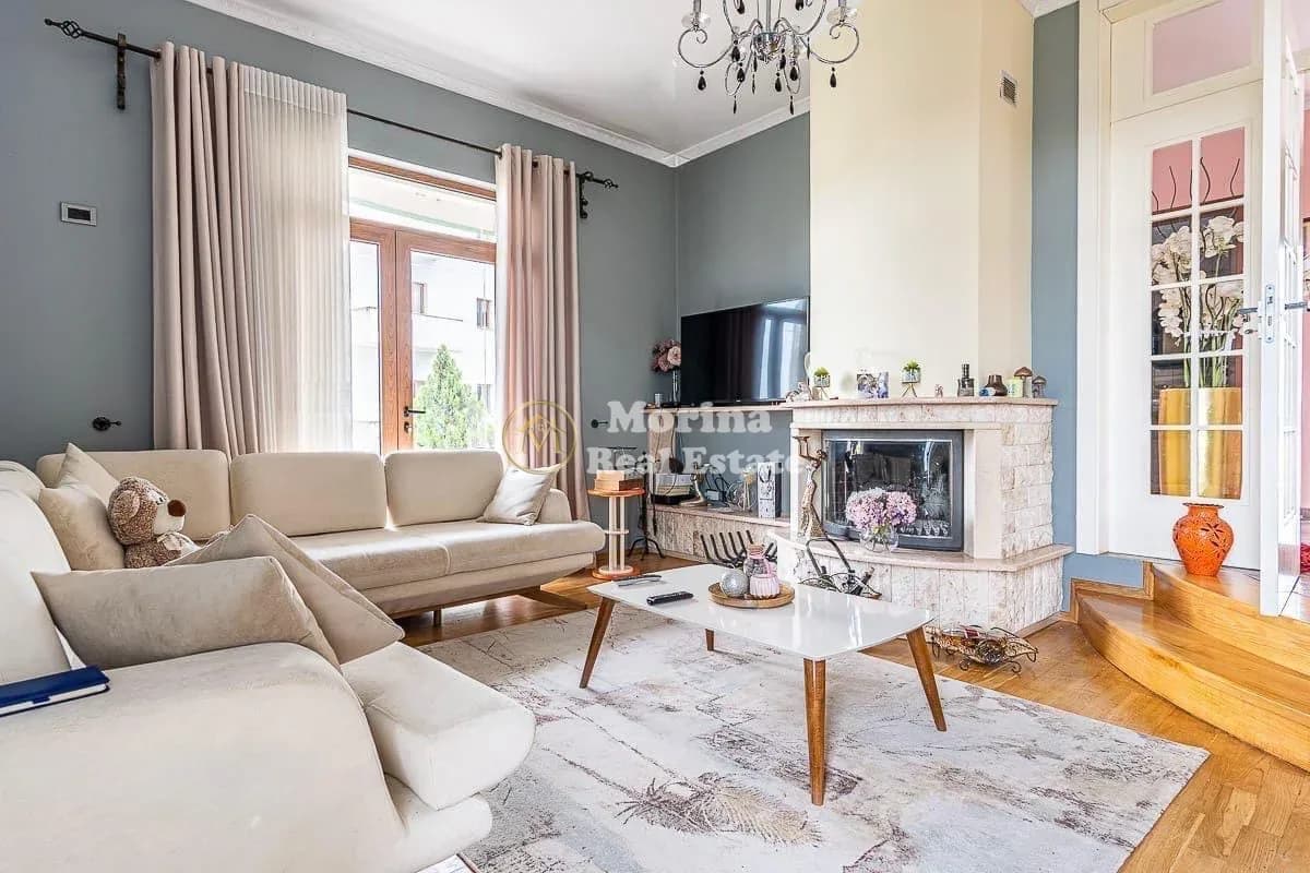 Qera | Vilë | Shkozë | 1900 €/muaj