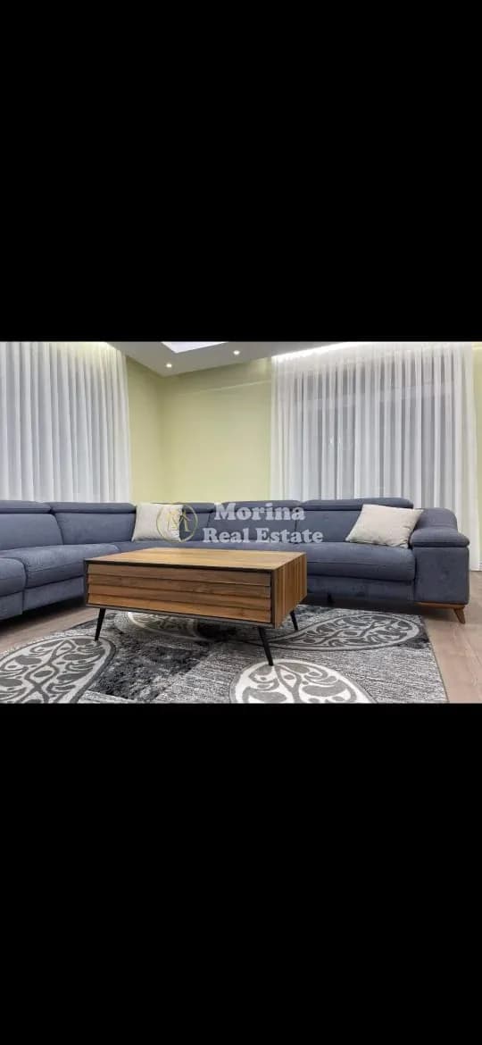 Qera | Vilë 3 + 1+2 | Kodra E. Priftit | 800 €/muaj 2