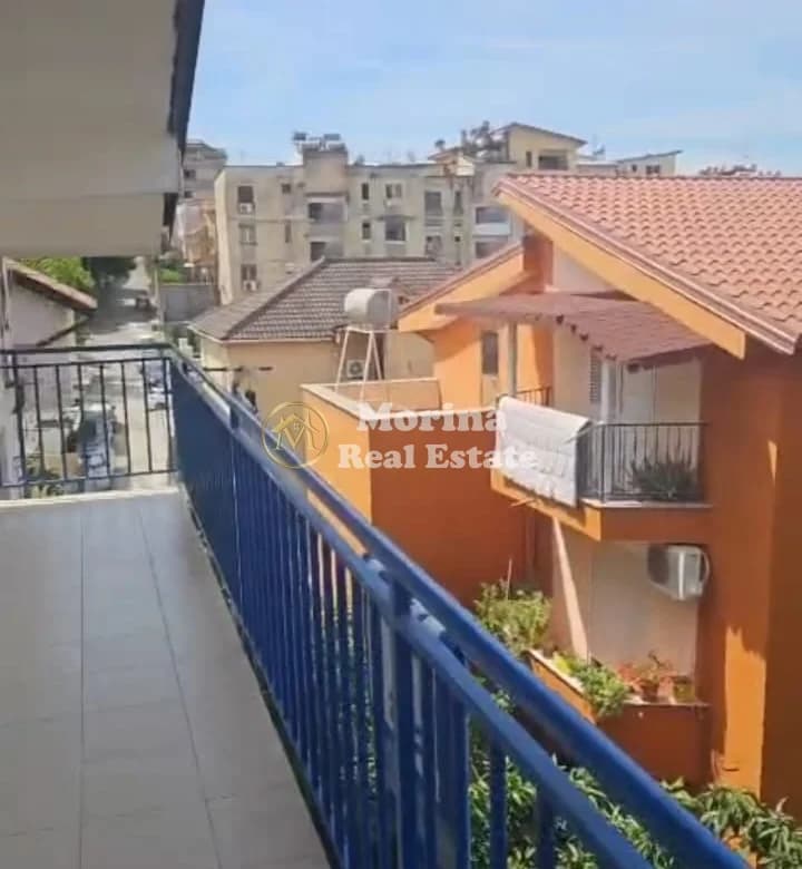 Qera | Apartament 2 + 1 | Rruga Ali Visha | 360 €/muaj 3