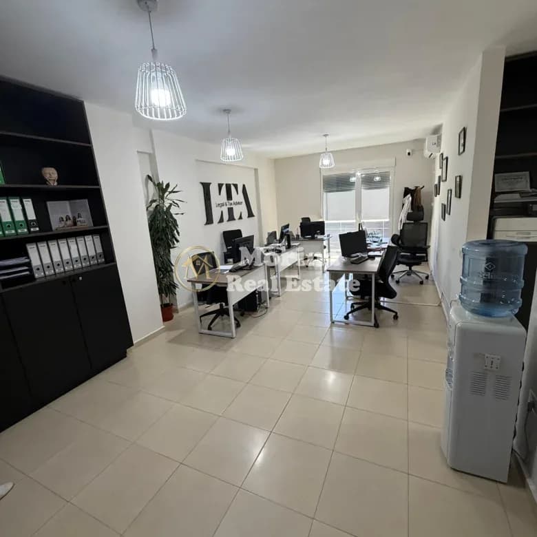 Qera | Ambjent Biznesi | 21 Dhjetori | 1200 €/muaj