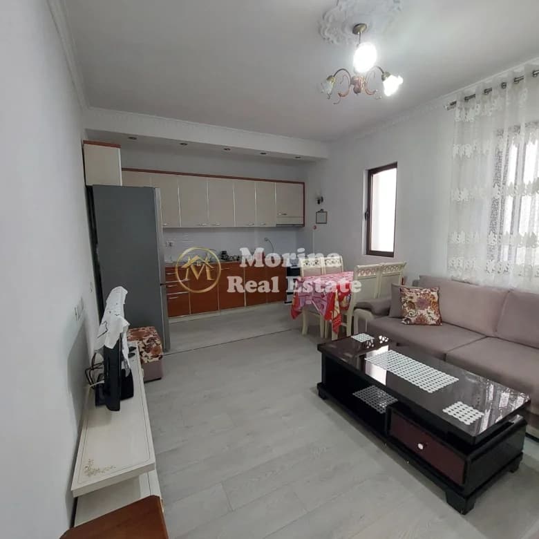 Qera | Shtëpi private 2 + 1 | Spitali Amerikan 2 | 500 €/muaj