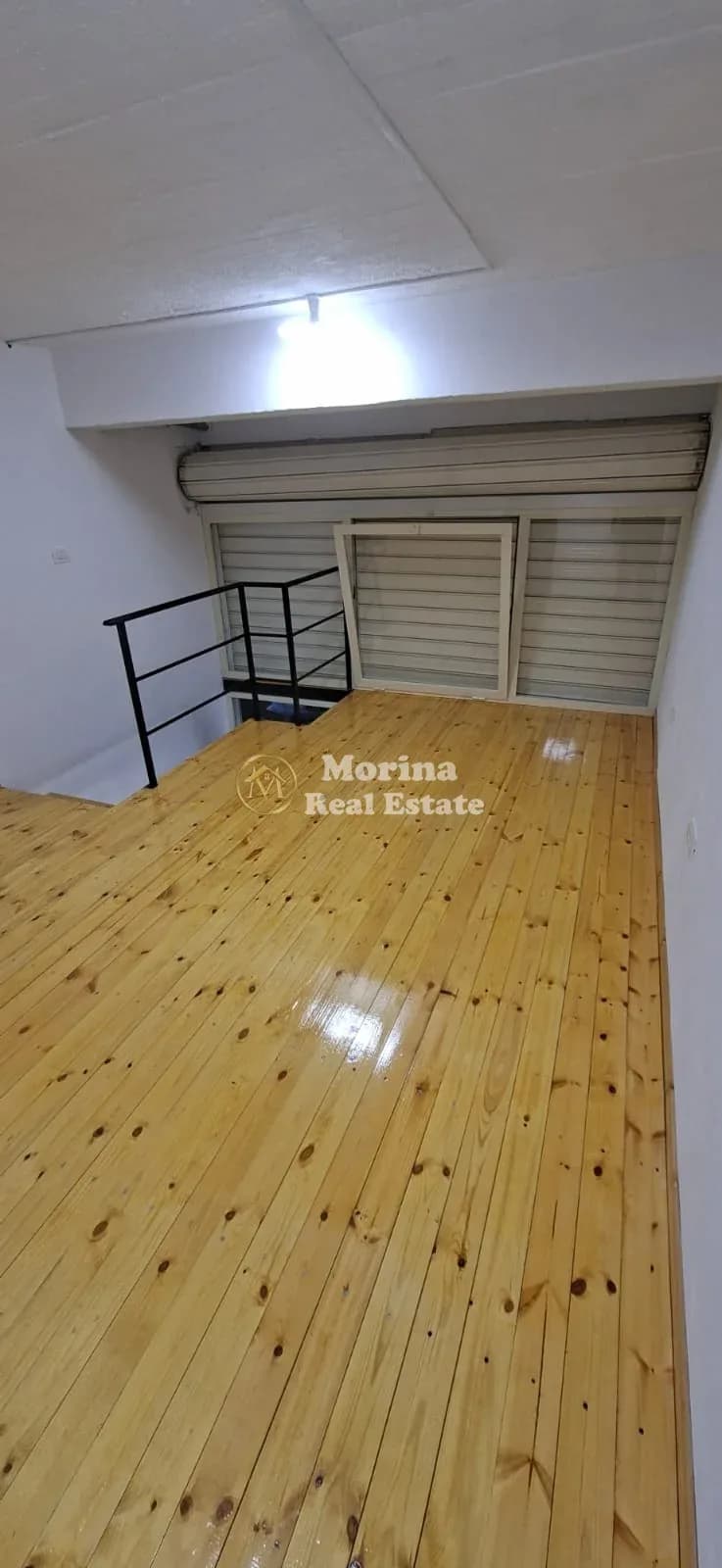 Qera | Ambjent Biznesi | Ish Fusha e Aviacionit | 400 €/muaj 2