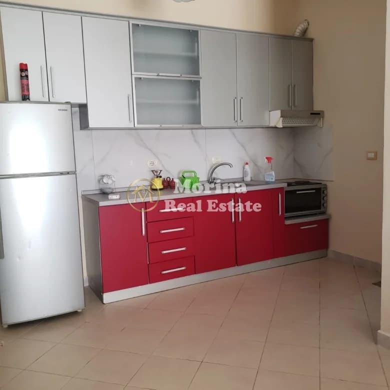 Qera | Apartament 1 + 1 | Golem | 350 €/muaj