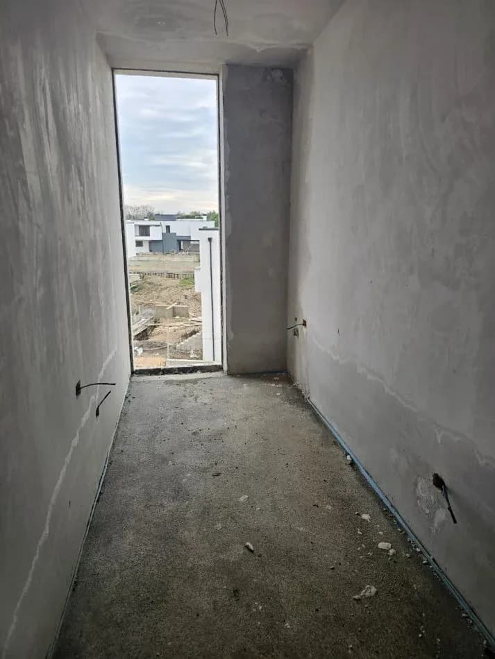 Shitje | Apartament 2 + 1 | Rruga Gjiri I Lalëzit | 235000 € 4
