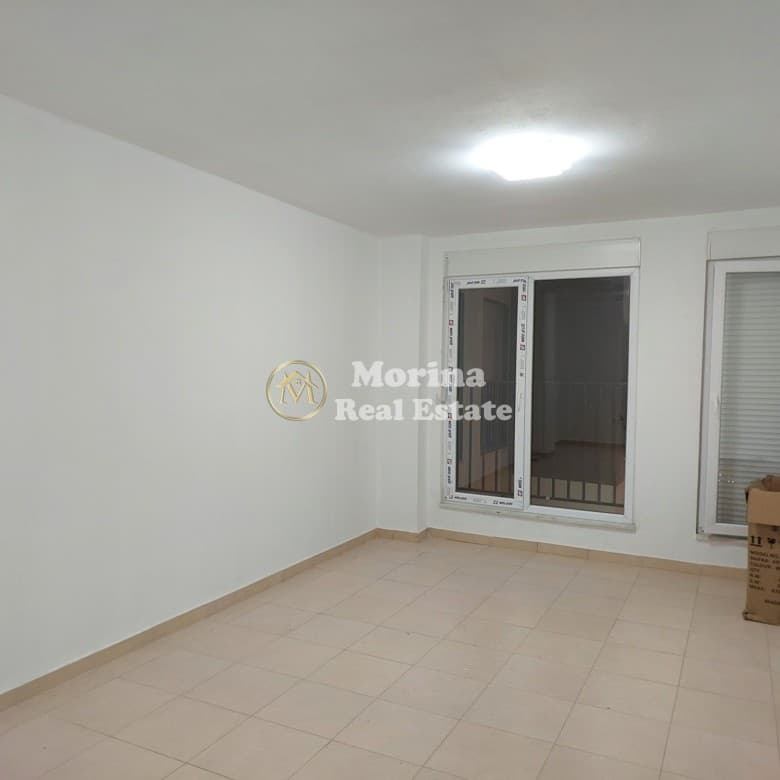 Qera | Apartament 2 + 1 | Rruga 5 Maji | 450 €/muaj 2