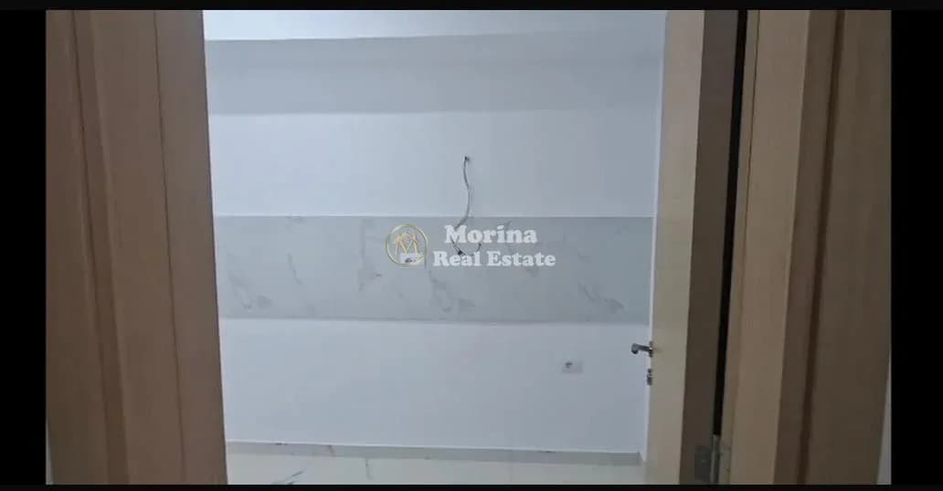 Qera | Ambient biznesi 1 + 1 | Rruga 5 Maji | 400 €/muaj 4