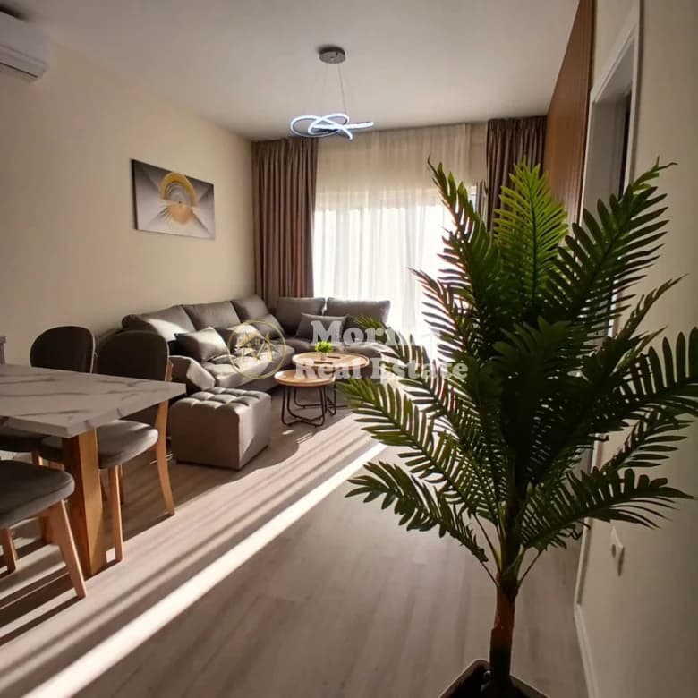 Qera | Apartament 2 + 1 | Zogu i Zi | 900 €/muaj 2