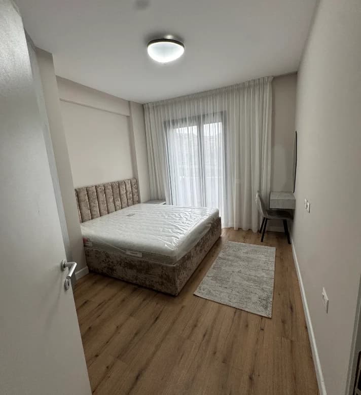 Qera | Apartament 1 + 1 | Liqeni i Thatë | 700 €/muaj 4